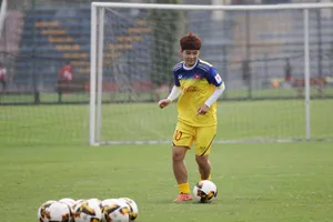 Tiền đạo trẻ Tuyết Ngân