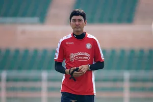 Trợ lý Yang của HLV Chung Hae-song. Ảnh: HCMCFC