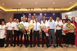 Chủ tịch VFF chúc mừng Ban chấp hành nhiệm kỳ mới của LĐBĐ Hà Nội