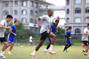 Bruno đã có buổi tập cùng Hà Nội FC