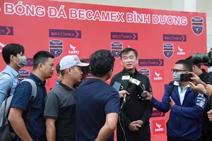 HLV Phan Thanh Hùng đặt nhiều niềm tin vào trợ lý Roland