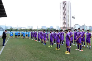 Phó Chủ tịch thường trực LĐBĐVN Trần Quốc Tuấn đã trân trọng đọc nguyên văn lá thư của Chủ tịch nước Nguyễn Xuân Phúc gửi tới Đội tuyển quốc gia