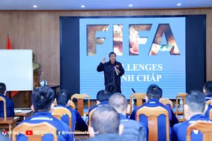 Giảng viên Lương Thế Tài tại lớp tập huấn phía Nam