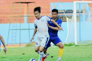 Tiền vệ kỳ cựu Tấn Tài trở về thi đấu cho Khánh Hòa ở mùa bóng 2022