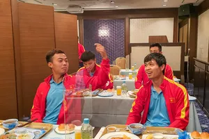 Bữa ăn đầu tiên của đội tuyển khi đến Nhật Bản