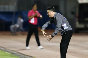 HLV Trương Việt Hoàng 