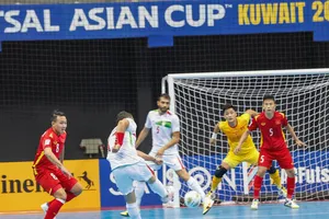 Iran quá mạnh so với Văn Ý và các đồng đội