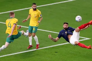 Pháp có sự khởi đầu thuận lợi ở cuộc so tài với Australia 