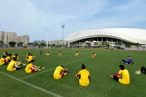 Các cầu thủ Việt Nam trên sân tập chiều 20-9