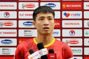 Bùi Tiến Dũng được gọi lại vào giờ chót