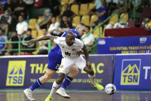 Thái Sơn Nam TPHCM và Blackpearl United chia điểm sau màn so tài đầy chất lượng về chuyên môn. Ảnh: DŨNG PHƯƠNG