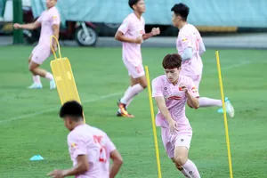 Hoàng Đức và các tuyển thủ Việt Nam đang hưng phấn chờ đợi cuộc so tài với đội tuyển Nga