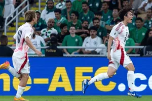 Ogawa ấn định tỷ số 2-0 với pha đánh đầu thành bàn ở phút 81. Ảnh: AFC