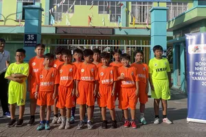 Đội bóng trường Tiểu học Long Thạnh Mỹ - TP Thủ Đức