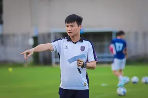 HLV Công Mạnh xin từ chức "thuyền trưởng" CLB B.Bình Dương.