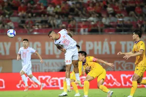 Hải Phòng bị chia điểm đáng tiếc trong cuộc tiếp đón SLNA trên sân nhà vào tối 3-5.