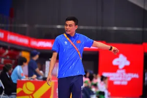 Thầy trò đội tuyển futsal nữ Việt Nam giành vị trí nhất bảng B với 7 điểm.