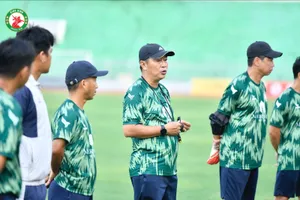 HLV Trần Minh Chiến chính thức ra mắt khán giả Bình Định từ vòng 23.