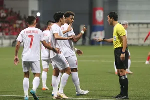 Trọng tài Kim Woo-sung điều hành trận Việt Nam gặp Singapore ở ASEAN Cup 2024. Ảnh: VFF