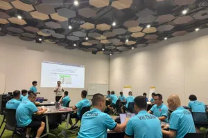 Các học viên tại buổi học đầu tiên ngày 1-7.