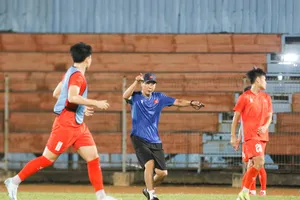 Thầy trò đội tuyển U23 Việt Nam tích cực chuẩn bị cho trận ra quân.