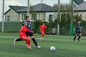 Các cầu thủ Việt Nam có trận thắng đầu tiên trong chuyến tập huấn tại Nhật Bản.