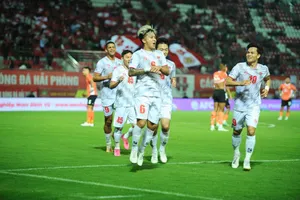 Martin Lò trong màu áo CLB Hải Phòng. Ảnh: FBNV