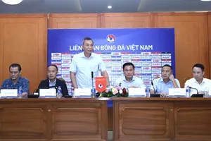 Chủ tịch VFF Trần Quốc Tuấn phát biểu tại Hội nghị