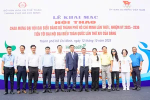 Các đại biểu trung ương và TPHCM đến tham dự Hội thao chào mừng Đại hội đại biểu Đảng bộ TPHCM lần thứ I, nhiệm kỳ 2025-2030