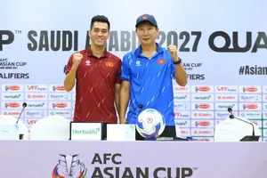 Thầy trò đội tuyển Việt Nam hạ quyết tâm trước trận gặp Nepal vào tối 14-10.