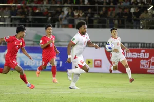 Đội tuyển Việt Nam giành chiến thắng 2-0 trước đội tuyển Lào vào tối 19-11.