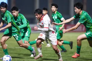 U17 Việt Nam tiếp tục thể hiện phong độ ấn tượng qua chiến thắng 4-0 trước Ma Cao (TQ).