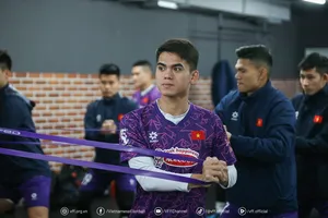 Khuất Văn Khang vào "tầm ngắm" của AFC.