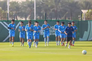 Các cầu thủ chủ yếu tập nhẹ, phục hồi sau trận ra quân trước đó 1 ngày. Ảnh: TED TRẦN