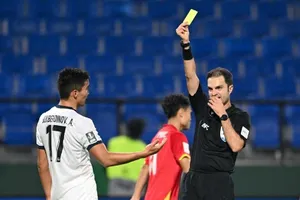 Trọng tài Heydari trong trận U23 Việt Nam - U23 Kyrgyzstan ở vòng bảng.