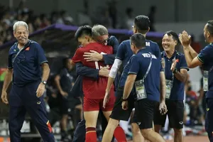 Đình Bắc được HLV Troussier tin dùng, đưa vào đá chính ở đội tuyển Việt Nam khi mới 19 tuổi. Ảnh: VFF