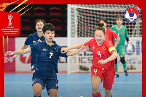 Thanh Hằng và các đồng đội vô địch Đông Nam Á 2024 sau khi thắng Thái Lan trong trận chung kết.