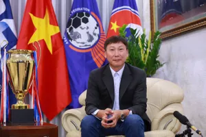 HLV Kim Sang-sik tại trụ sở LĐBĐ Việt Nam sáng 26-1. Ảnh Hồ Hải Hoàng