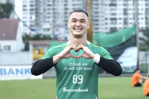 Thủ môn Patrik Lê Giang nhận tin vui trước giai đoạn 2 mùa bóng 2025-2026. Ảnh: ĐÌNH VIÊN