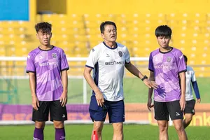 Becamex TPHCM chờ quà ra mắt của tân HLV Ueno Nobuhiro