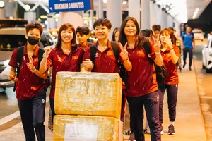 Thùy Trang và các đồng đội sẽ đón Tết Bính Ngọ xa nhà. Ảnh: TSNFC