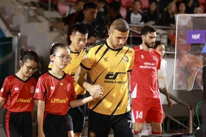 Alishelovich (Thanh Hóa) bị treo giò ở vòng 14 do thẻ phạt.