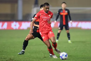 Alan Sebastiao đang thể hiện phong độ ghi bàn mạnh mẽ trên hàng công đội chủ nhà.