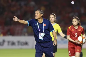 HLV Mai Đức Chung sẽ bày binh ra sao ở cuộc so tài cùng Đài Bắc Trung Hoa? Ảnh: VFF