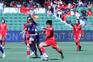 Minh Chuyên có cơ hội ra sân thể hiện mình trong cuộc so tài với đội Đài Bắc Trung Hoa. Ảnh: VFF