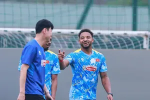 Xuân Son háo hức ghi bàn vào lưới Malaysia để mừng ngày sinh nhật