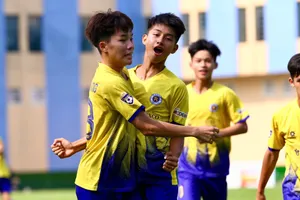 Hà Nội I khẳng định sức mạnh qua chiến thắng cách biệt trước Quảng Nam.