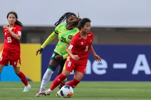 Các cầu thủ U17 nữ Việt Nam không thể tạo bất ngờ trước U17 Australia. Ảnh: VFF