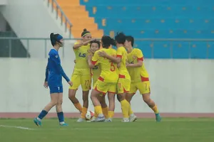 Các cô gái TPHCM dẫn đầu bảng B sau hai trận toàn thắng.