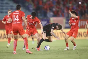 Ninh Bình bất ngờ đánh mất lợi thế trong cuộc đua vào top 3. Ảnh: VPF